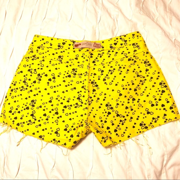 Zerozen neon yellow shorts size 32” - Picture 7 of 9